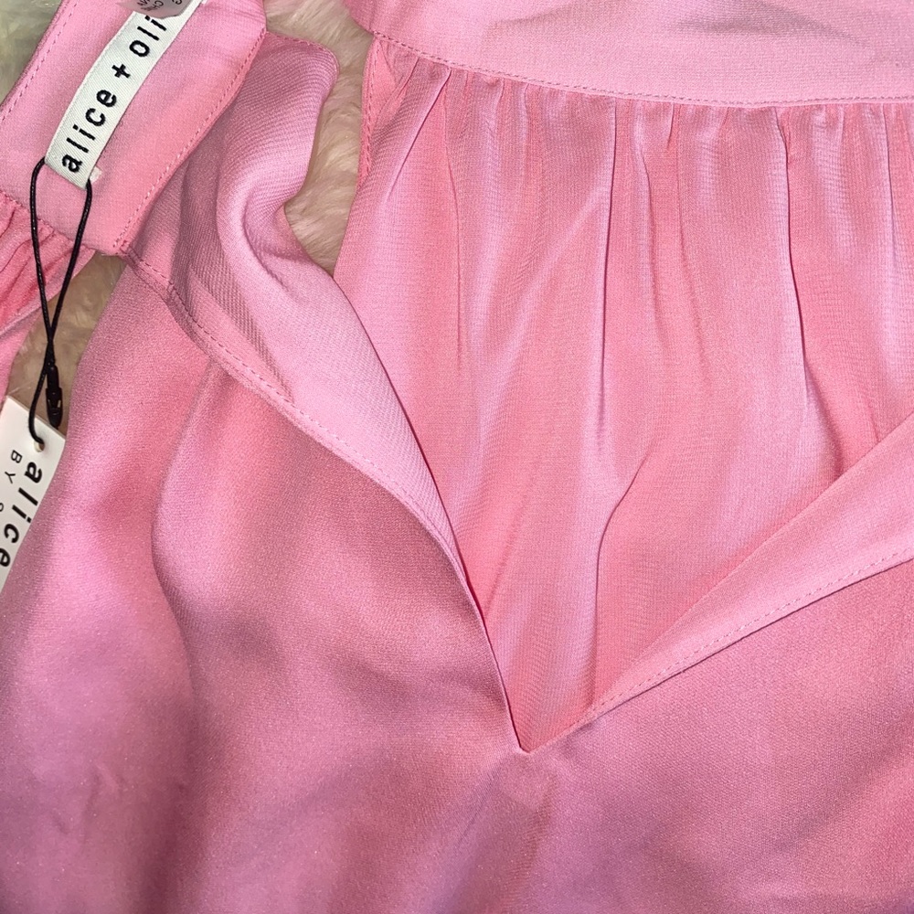 Alice + Olivia Kinsley Gathered Silk Halter Top XL Pink ***READ - Picture 6 of 14